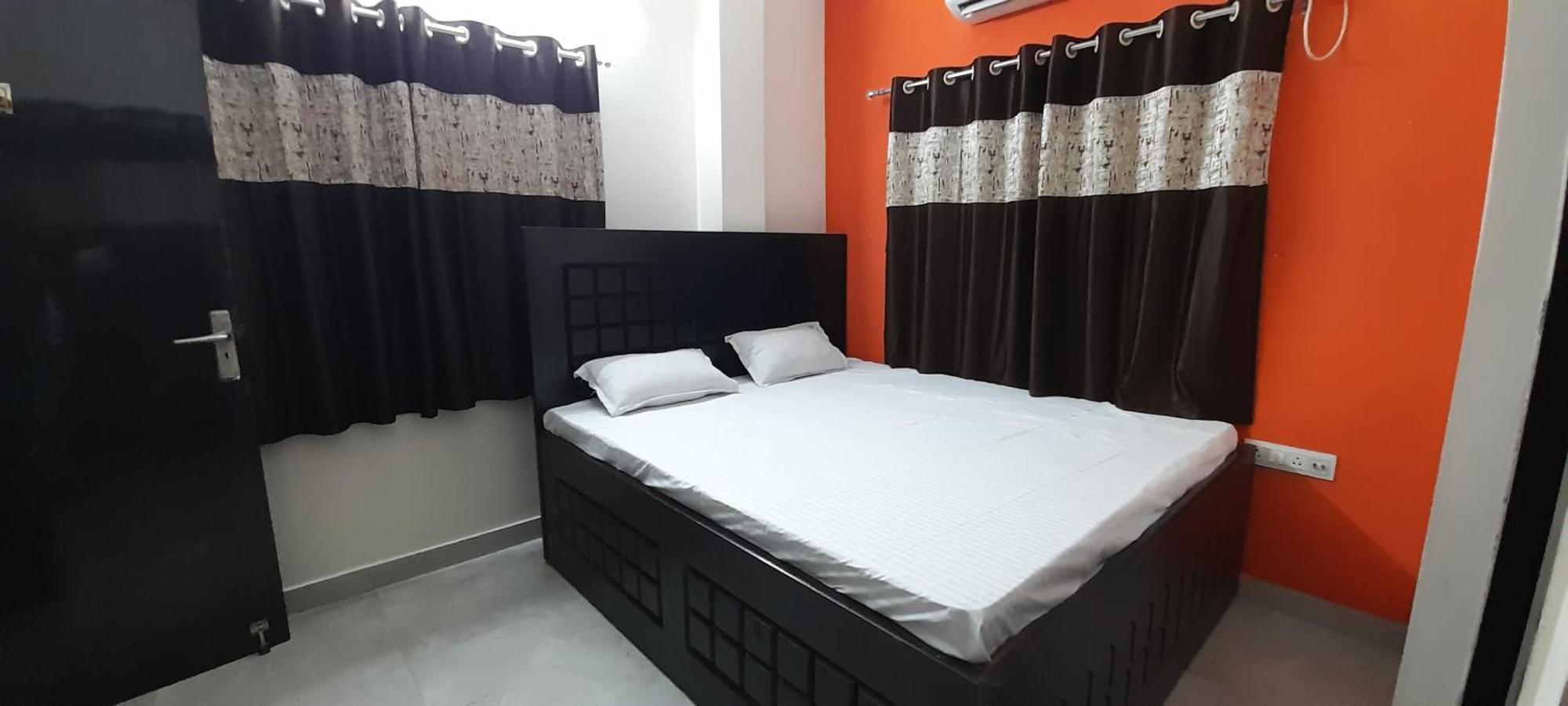 Garden Guest House Near Rene Tower Ruby General Hospital Калькутта Номер фото